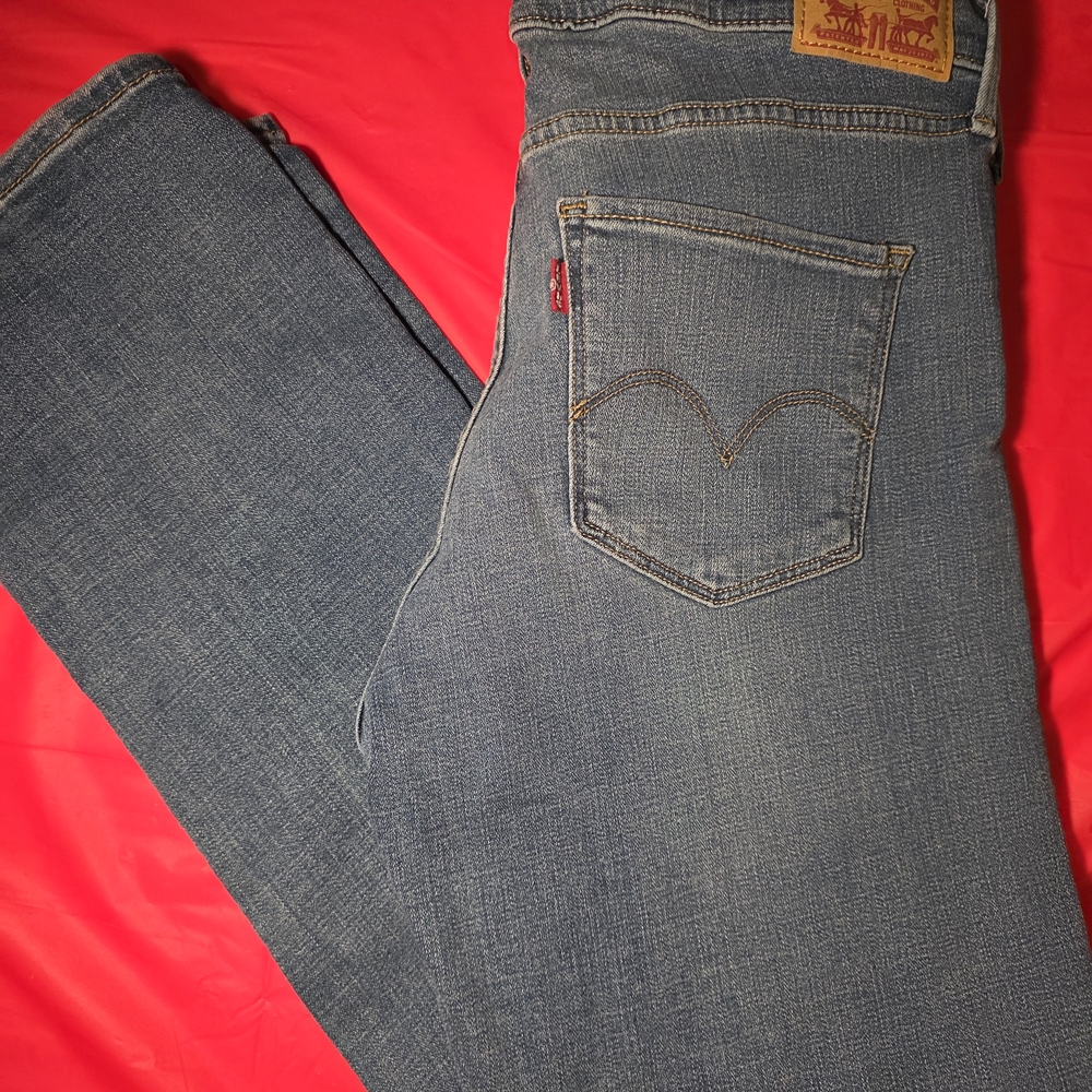 Levi's Women's 314 Shaping Blue Jeans Size 31 x 28